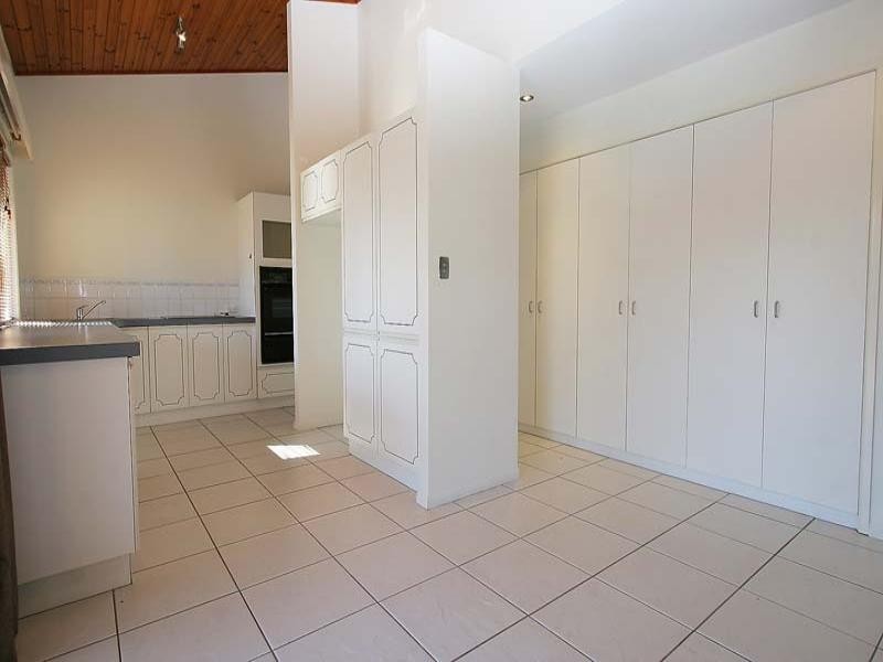 11 Yaralla Avenue, East Mackay QLD 4740