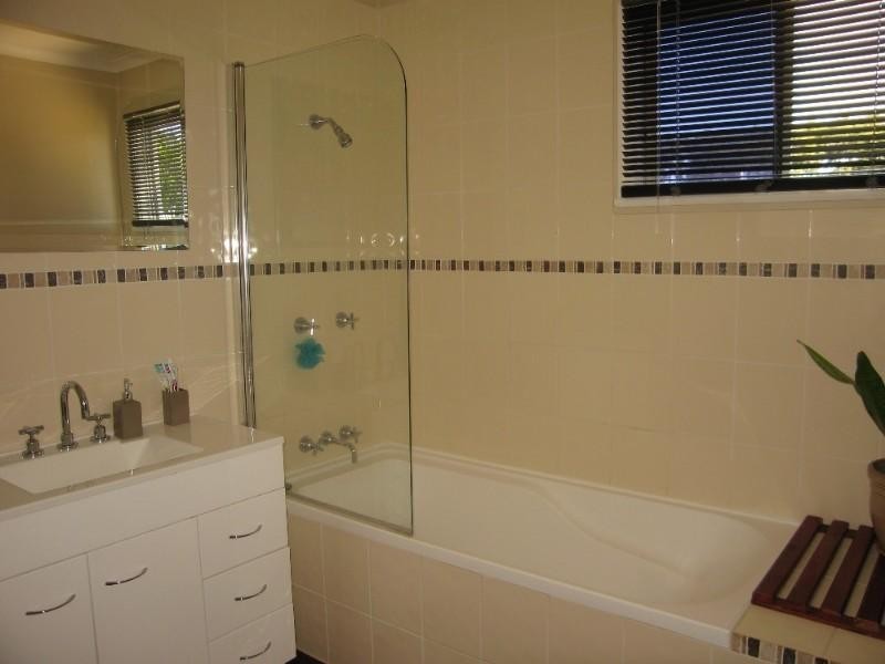 3 Barton Street, West Mackay QLD 4740