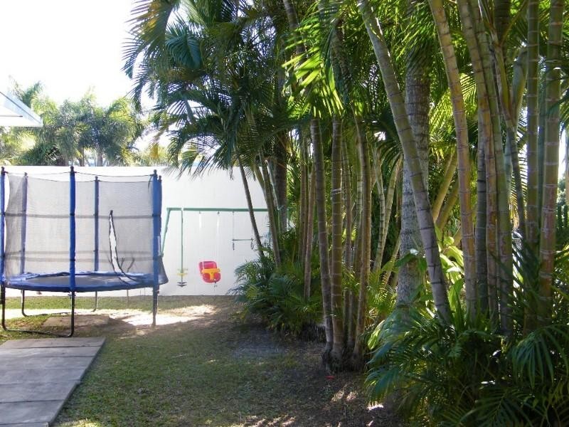 11 Houdewind Street, Eimeo QLD 4740