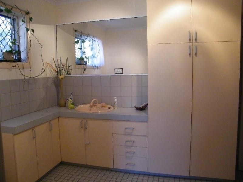 1 George Fordyce Drive, Rural View QLD 4740