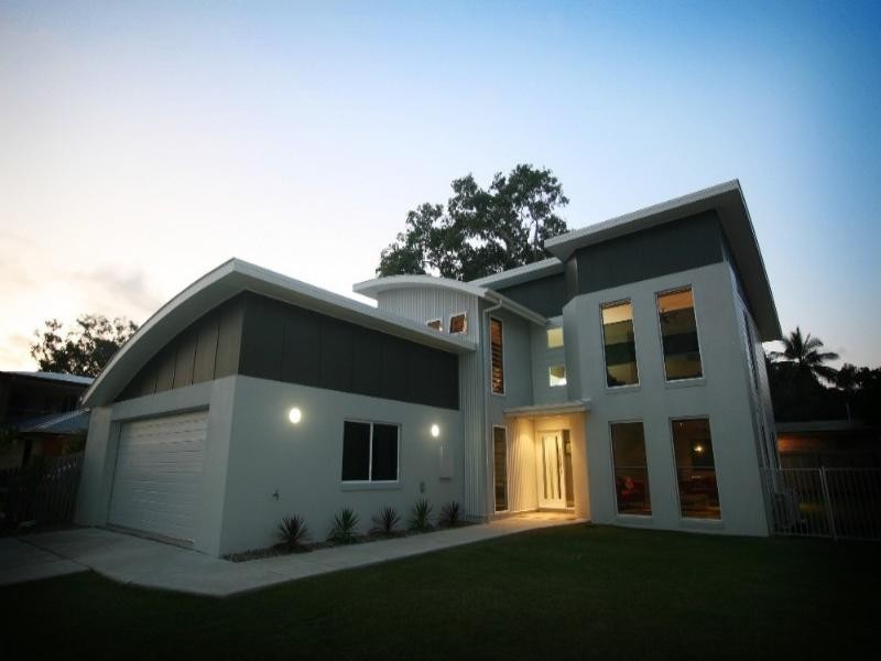 9 Whitesan Blue Terrace, Blacks Beach QLD 4740