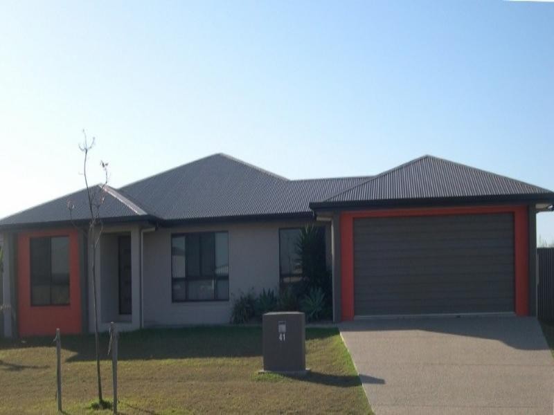 41 Gingham Street, Glenella QLD 4740