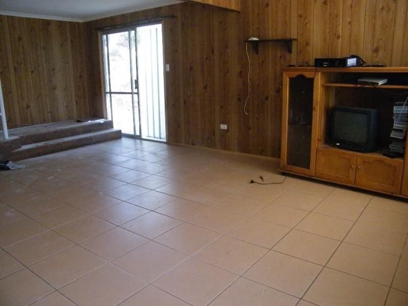 11 Pelican Street, Slade Point QLD 4740