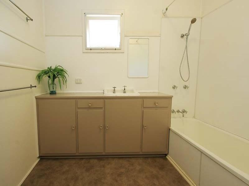 50 Jackson Street, West Mackay QLD 4740