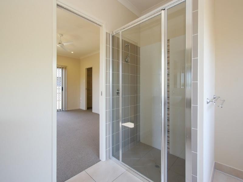 63 Gingham Street, Glenella QLD 4740