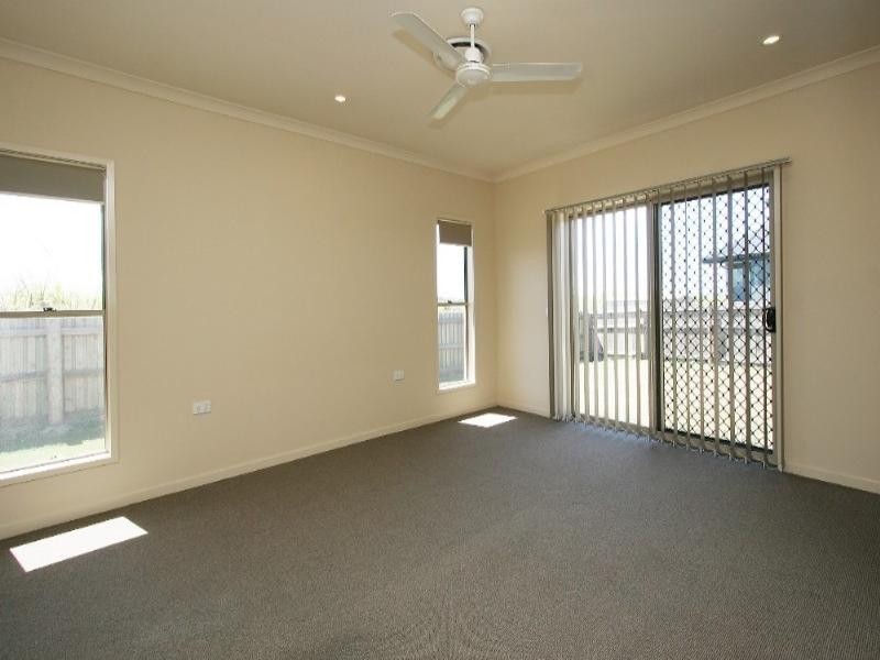 63 Gingham Street, Glenella QLD 4740