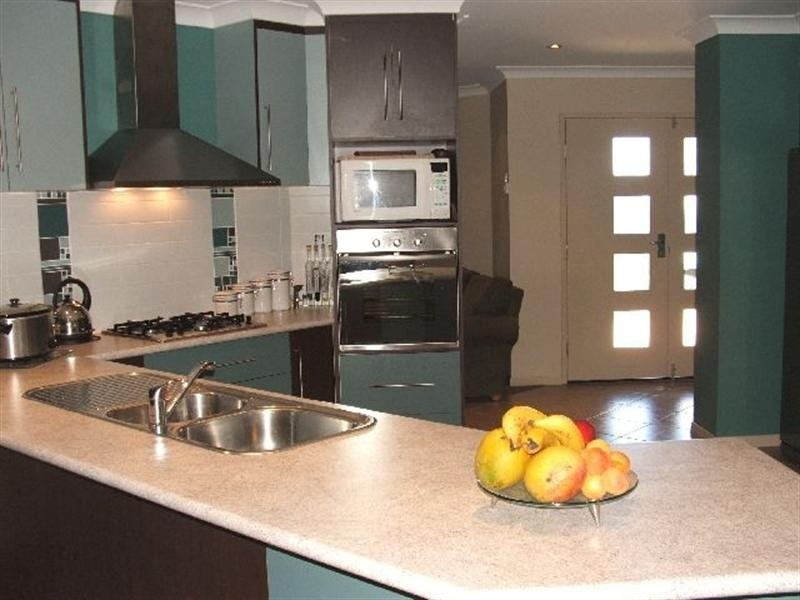 13 Rosemoor Court, Glenella QLD 4740