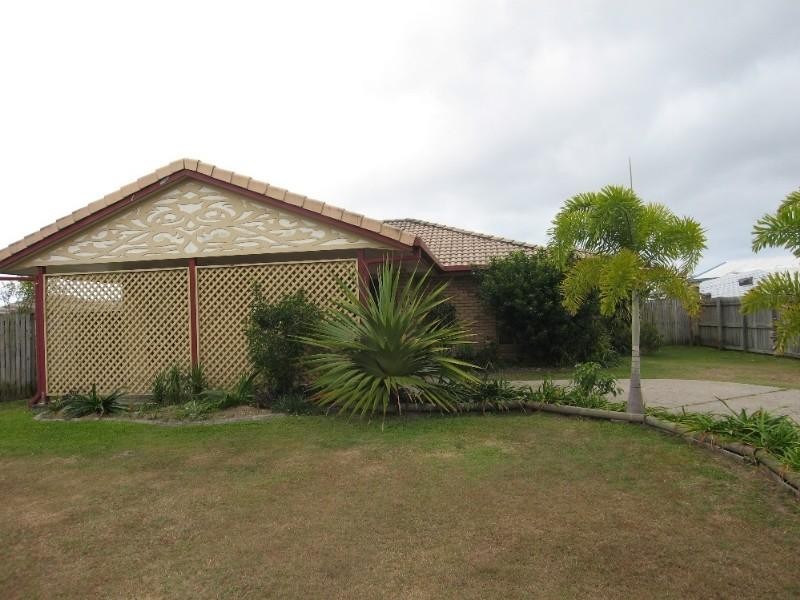 18 Edinburgh Place, Beaconsfield QLD 4740