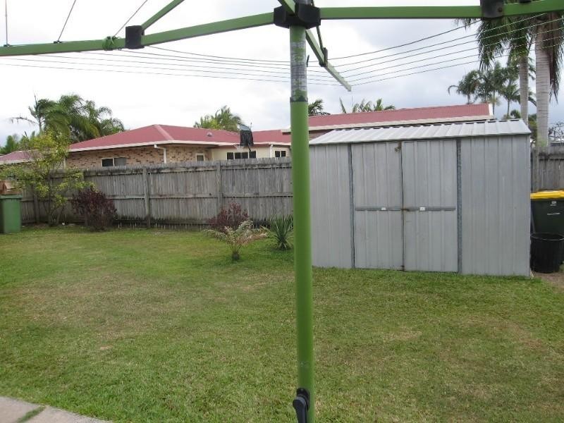 18 Edinburgh Place, Beaconsfield QLD 4740