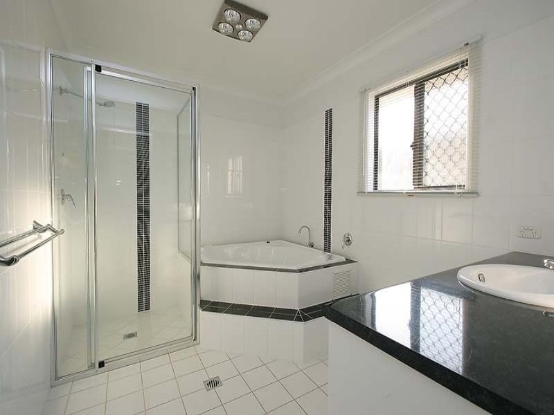 19 Stuart Hindle Drive, Mount Pleasant QLD 4740