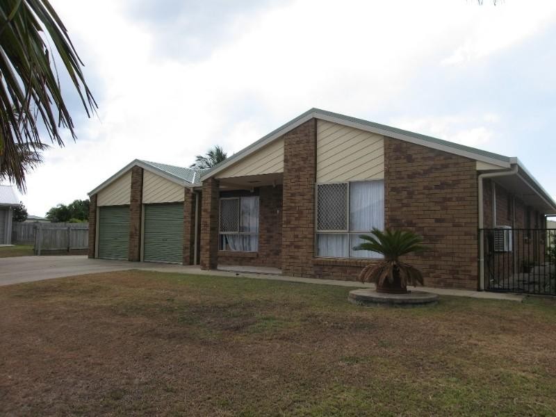 8 Castaway Close, Hay Point QLD 4740