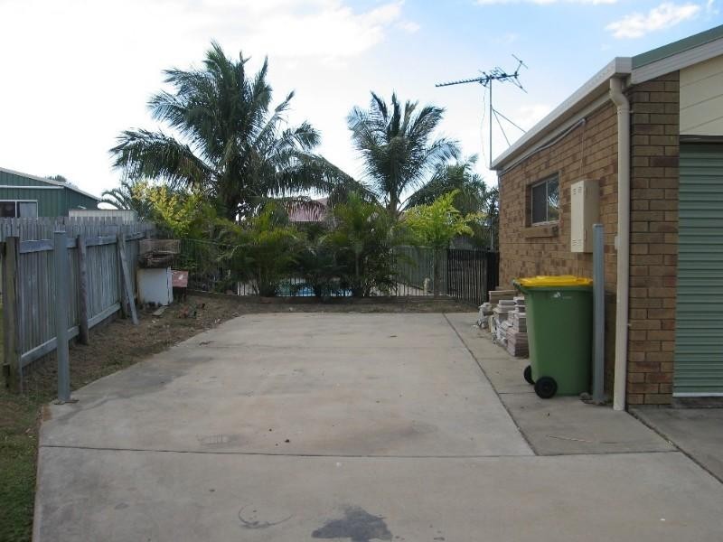 8 Castaway Close, Hay Point QLD 4740