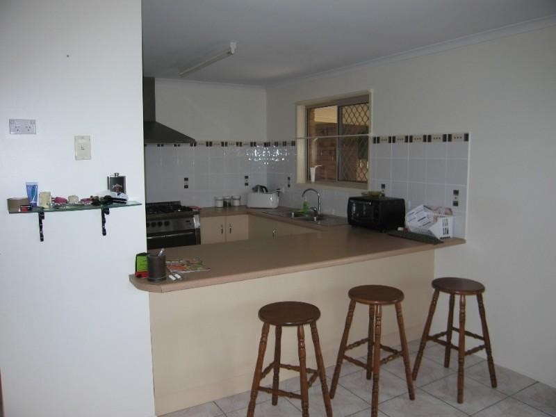 8 Castaway Close, Hay Point QLD 4740