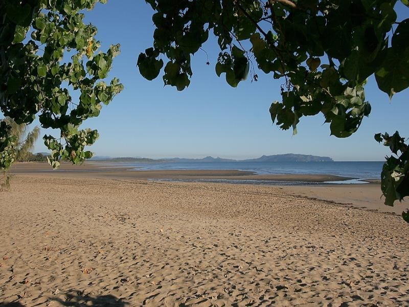 1 Triton Court, Shoal Point QLD 4750