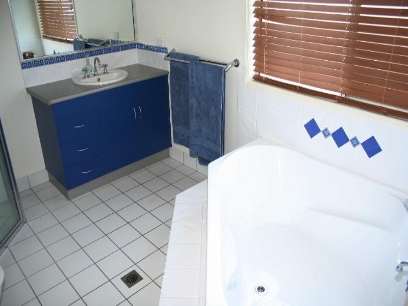 8 Cartney Court, Walkerston QLD 4751