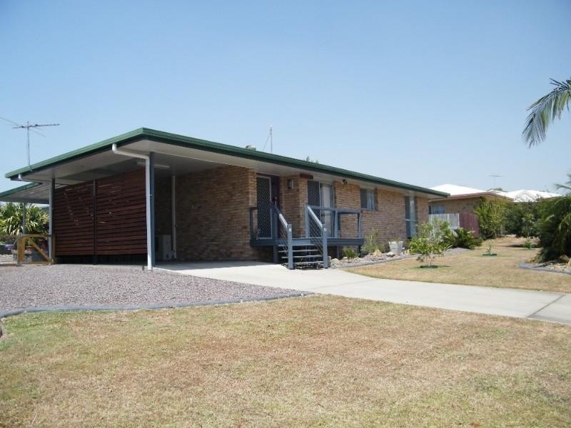 13 Kristy Crescent, Eimeo QLD 4740