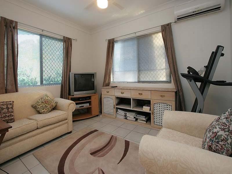 4 Boden Street, Bucasia QLD 4750