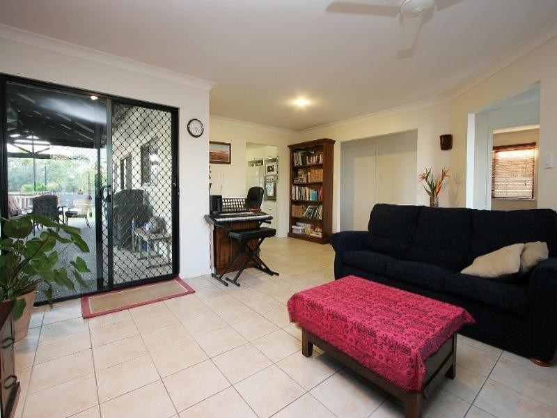 21 Michelle Crescent, Bucasia QLD 4750