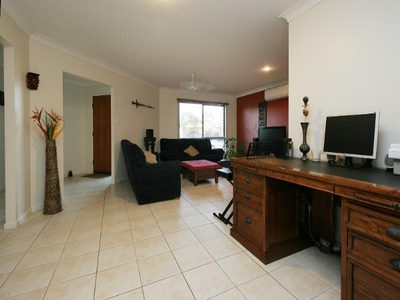 21 Michelle Crescent, Bucasia QLD 4750