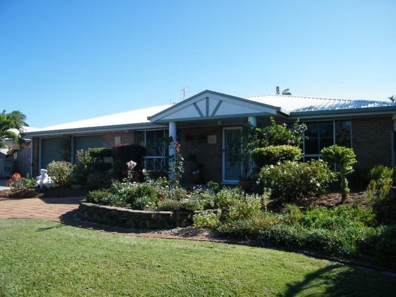 17 Hayman Court, Bucasia QLD 4750