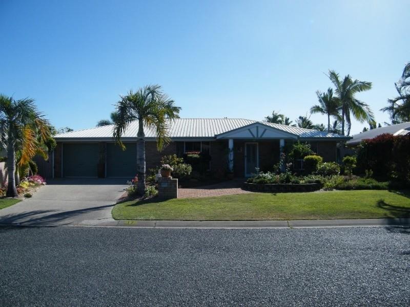 17 Hayman Court, Bucasia QLD 4750