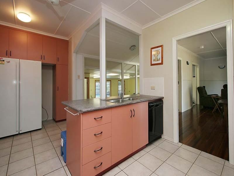 19 Johnson Street, West Mackay QLD 4740