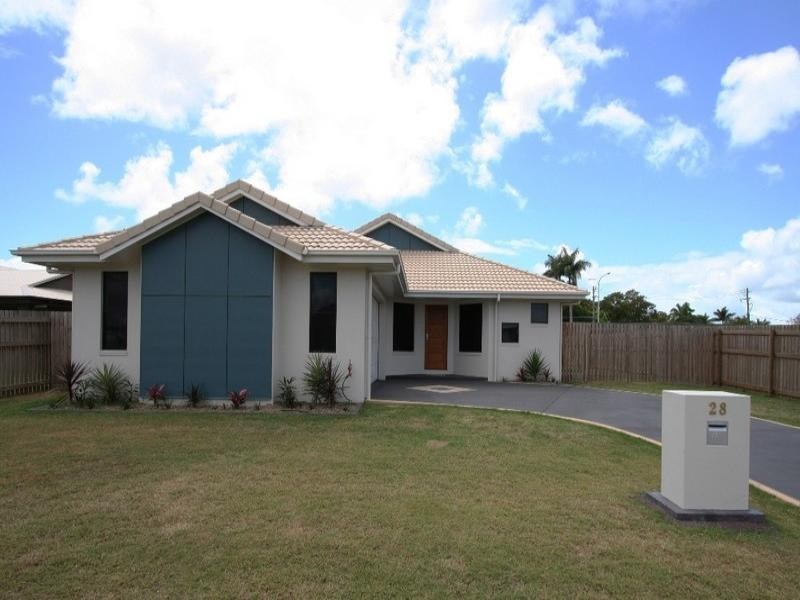 28 Woden Crescent, Ooralea QLD 4740
