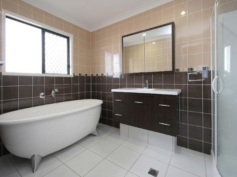 67 Cinnamon Drive, Glenella QLD 4740