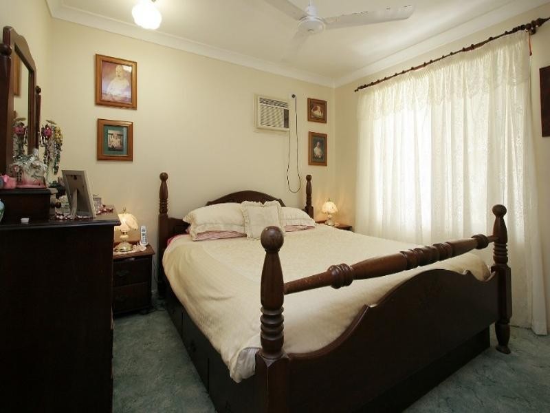 27 Denham Crescent, Rural View QLD 4740