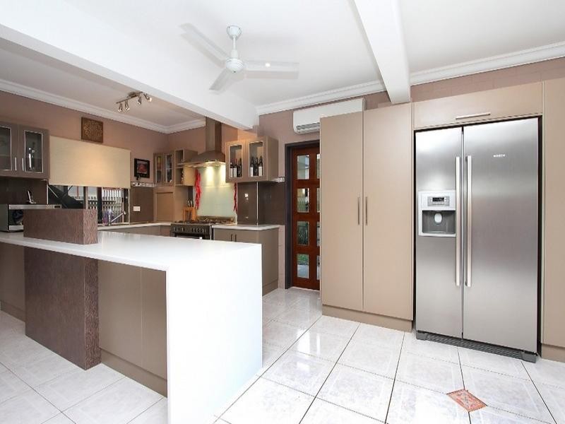 1 Park Street, East Mackay QLD 4740