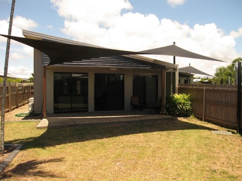 4/36 Slater Avenue, Blacks Beach QLD 4740