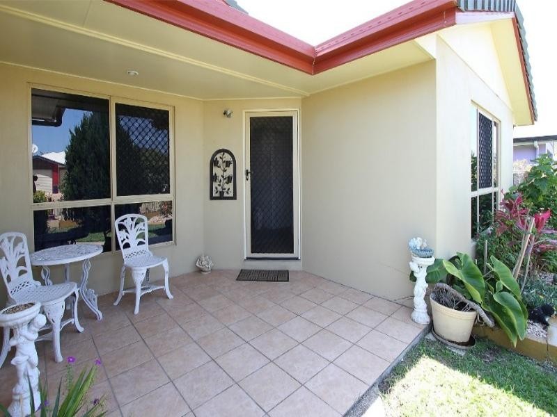 18 Victor Avenue, Glenella QLD 4740