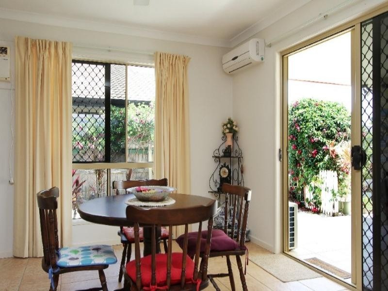 18 Victor Avenue, Glenella QLD 4740