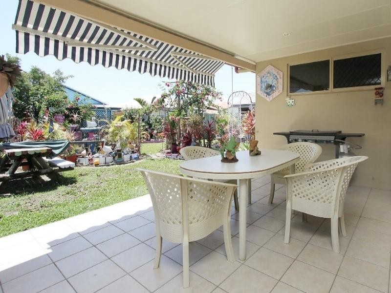 18 Victor Avenue, Glenella QLD 4740