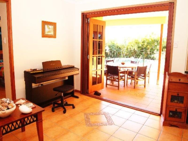 15 Michelle Crescent, Bucasia QLD 4750