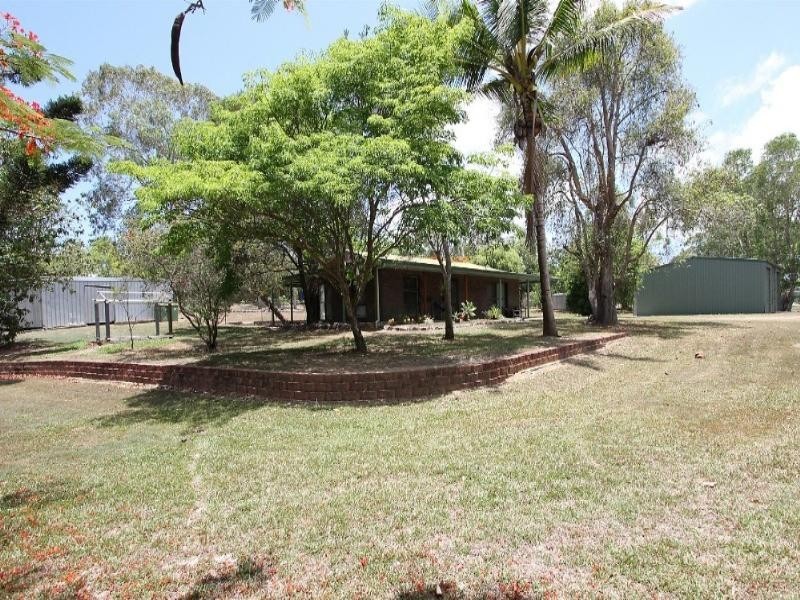 8 Windsor Drive, Hay Point QLD 4740