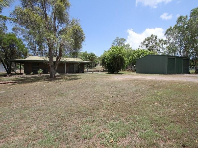 8 Windsor Drive, Hay Point QLD 4740