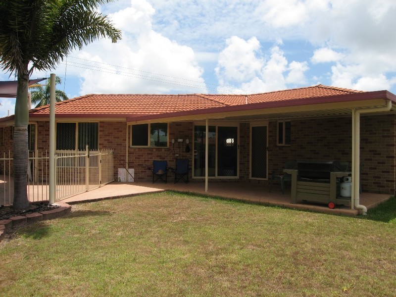 55 Pioneer Street, Glenella QLD 4740