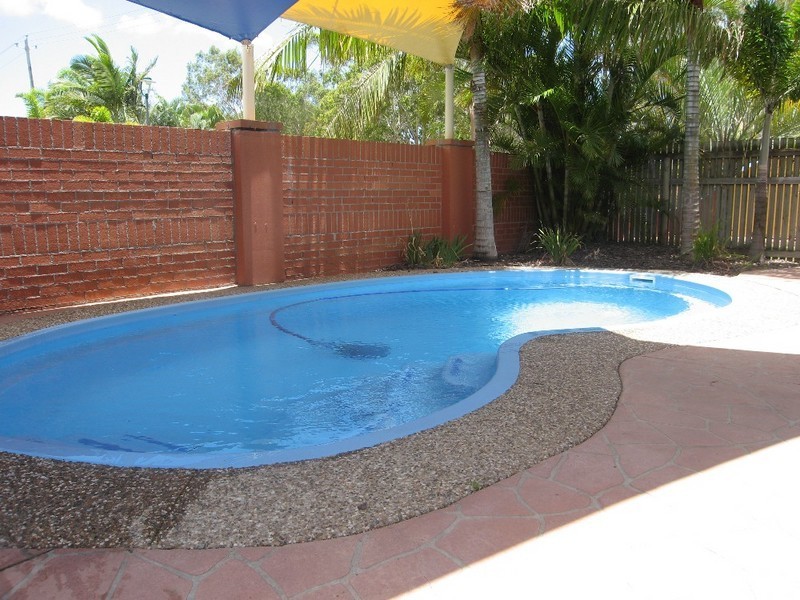 55 Pioneer Street, Glenella QLD 4740