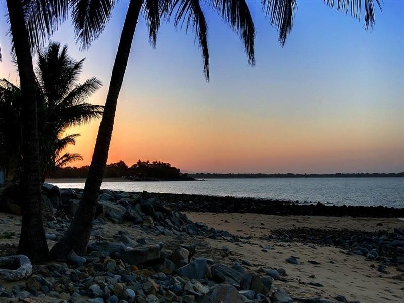 15/2 Beach Road, Dolphin Heads QLD 4740