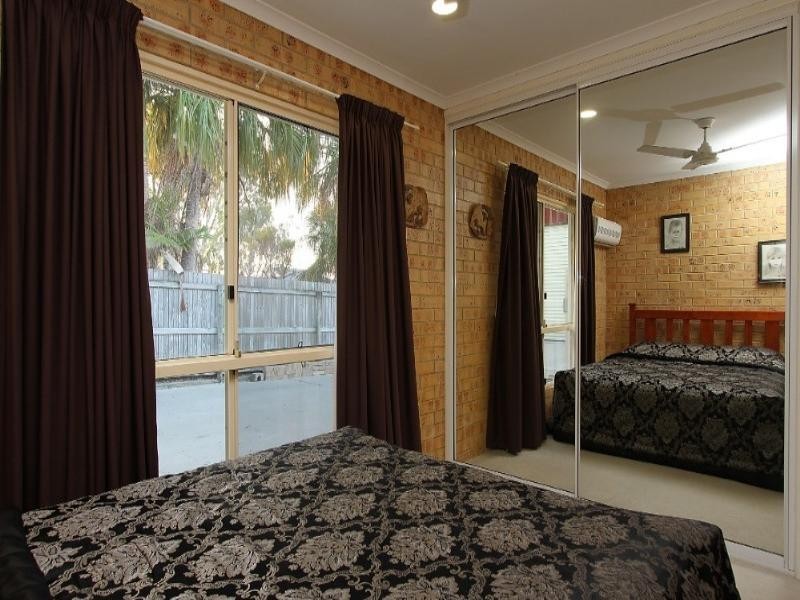 2 John Oxley Avenue, Rural View QLD 4740