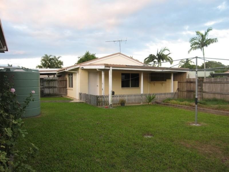 42 Bernborough Avenue, Ooralea QLD 4740