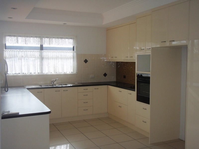 8 Pauline Street, Walkerston QLD 4751