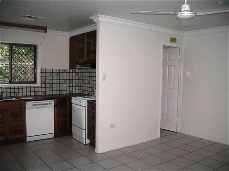 2/98 Milton Street, Mackay QLD 4740