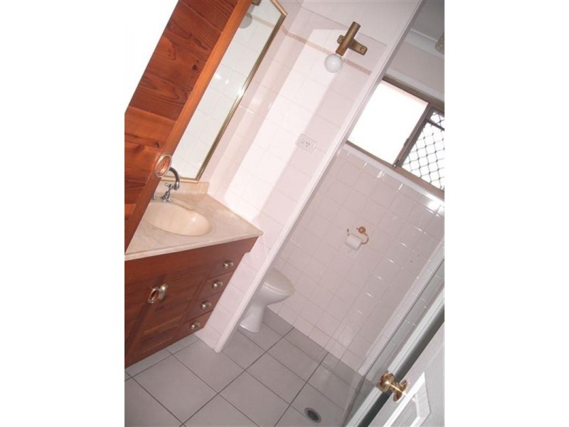 2/98 Milton Street, Mackay QLD 4740