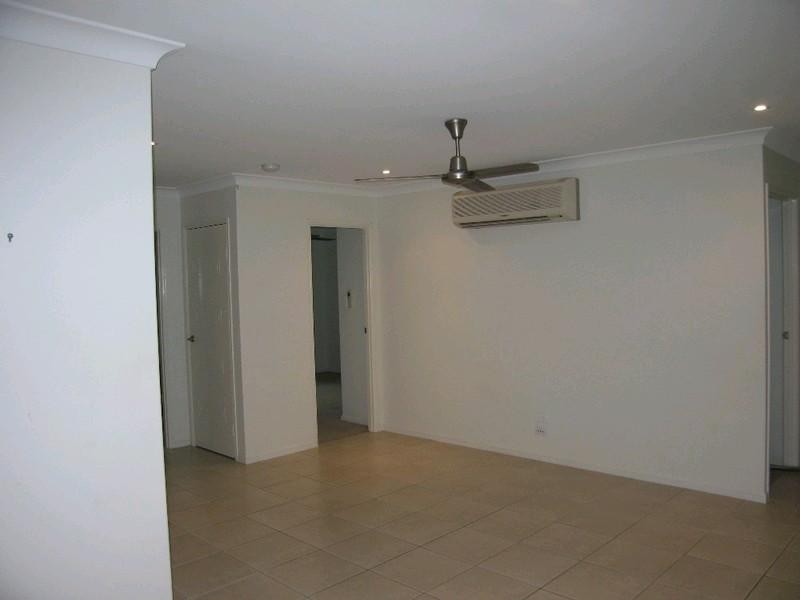 3/15-17 Creek Street, North Mackay QLD 4740