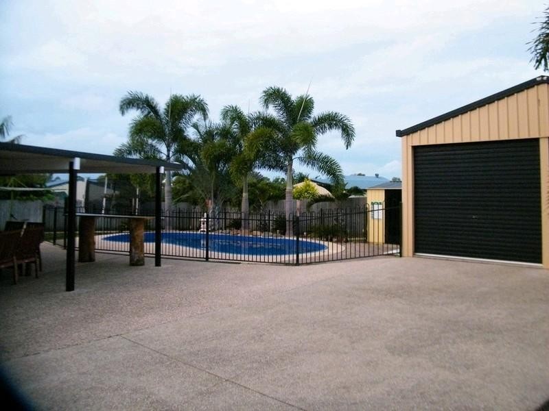3 Shamic Court, Eimeo QLD 4740