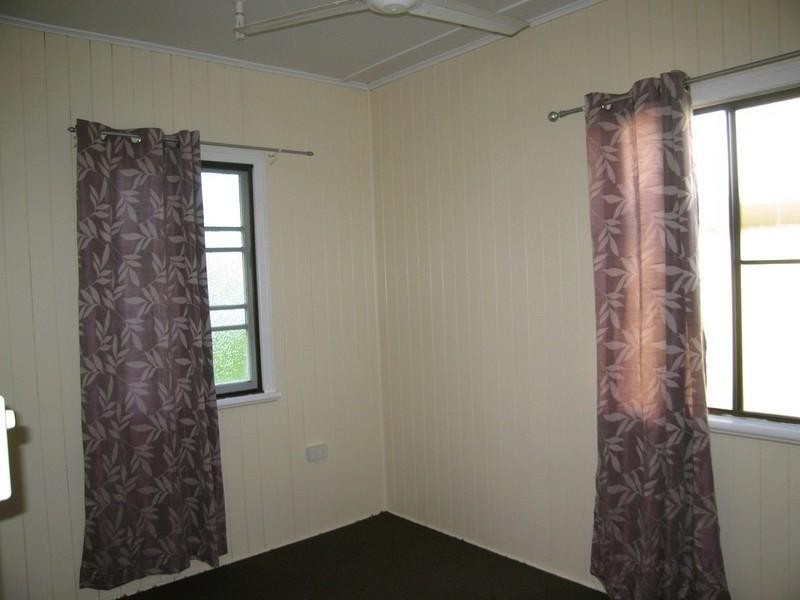 16 Meadow Street, North Mackay QLD 4740