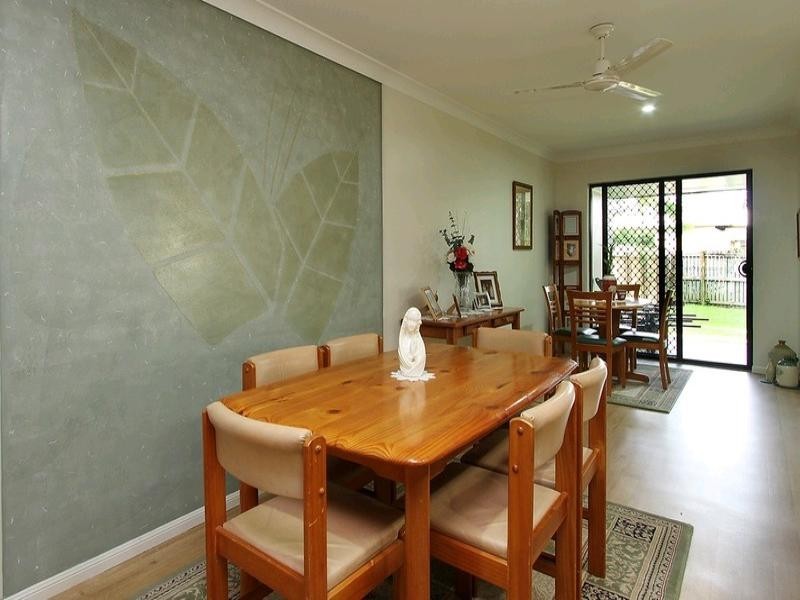 2/1 Quail Street, Slade Point QLD 4740