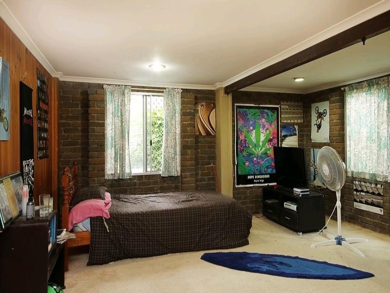 15 Crane Street, Slade Point QLD 4740